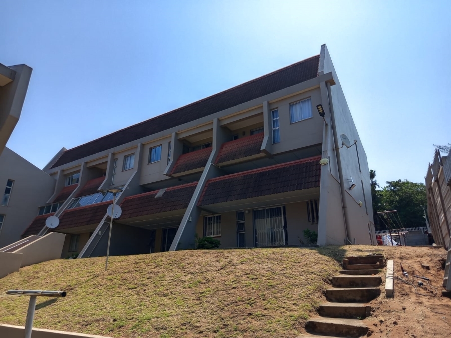 To Let 3 Bedroom Property for Rent in La Mercy KwaZulu-Natal