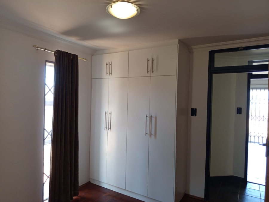 To Let 3 Bedroom Property for Rent in La Mercy KwaZulu-Natal