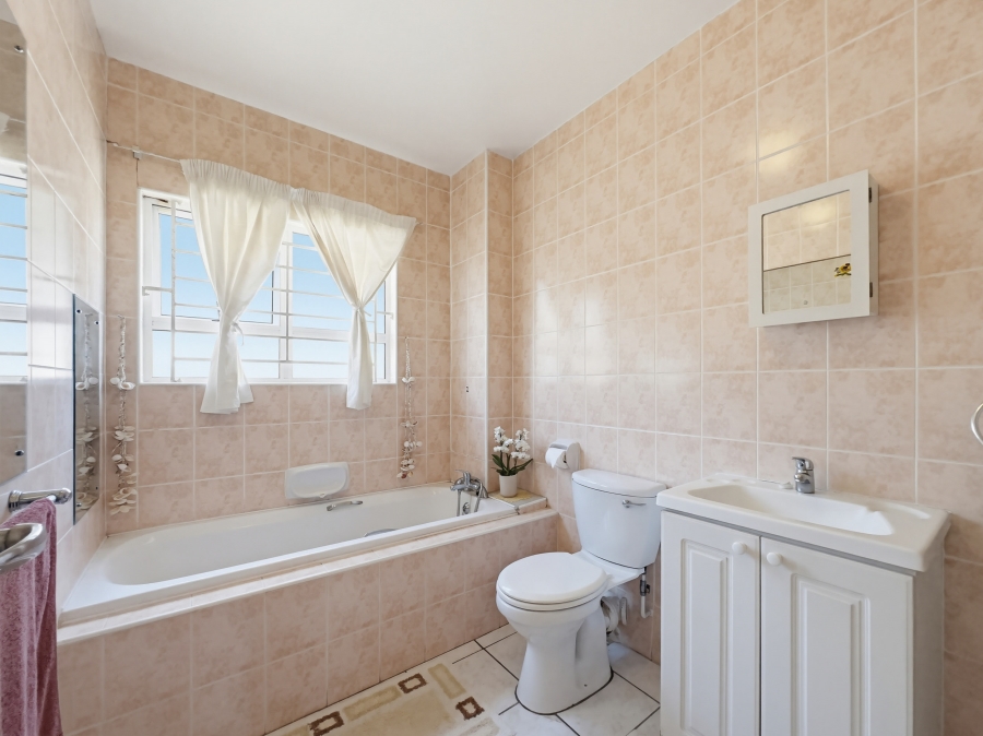 4 Bedroom Property for Sale in Ballito Central KwaZulu-Natal