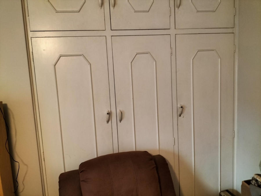 5 Bedroom Property for Sale in Cowies Hill Park KwaZulu-Natal