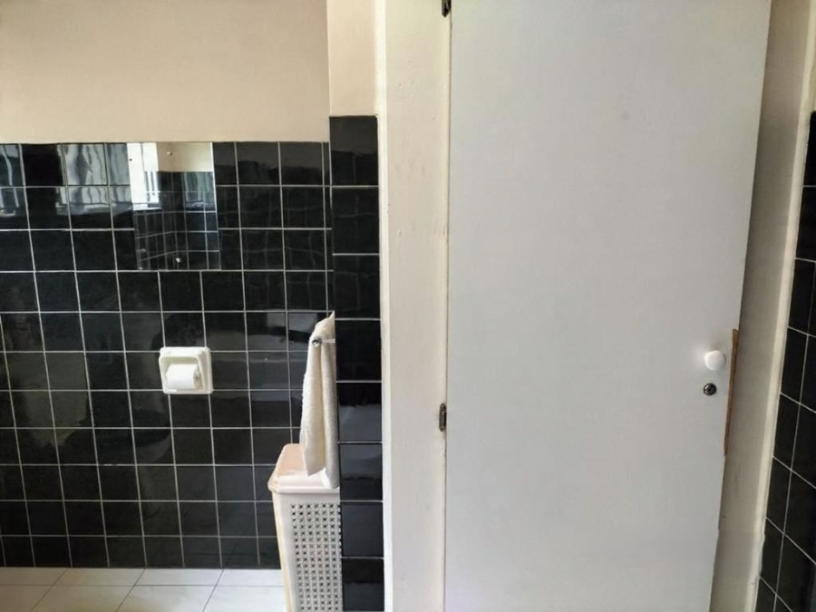 5 Bedroom Property for Sale in Cowies Hill Park KwaZulu-Natal