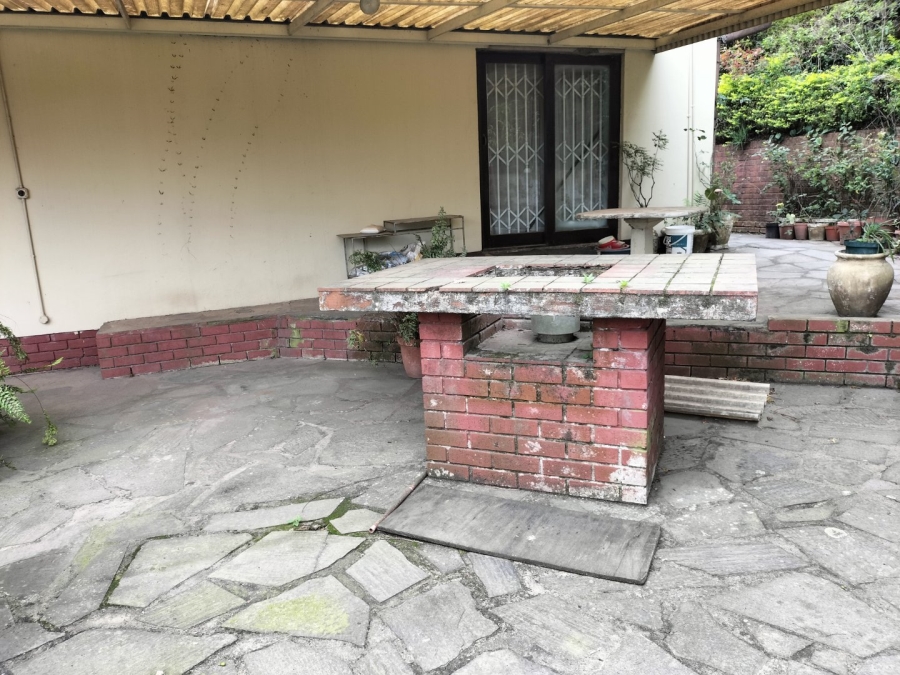 5 Bedroom Property for Sale in Cowies Hill Park KwaZulu-Natal