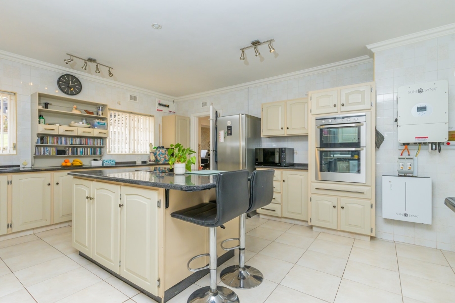 5 Bedroom Property for Sale in Woodside KwaZulu-Natal