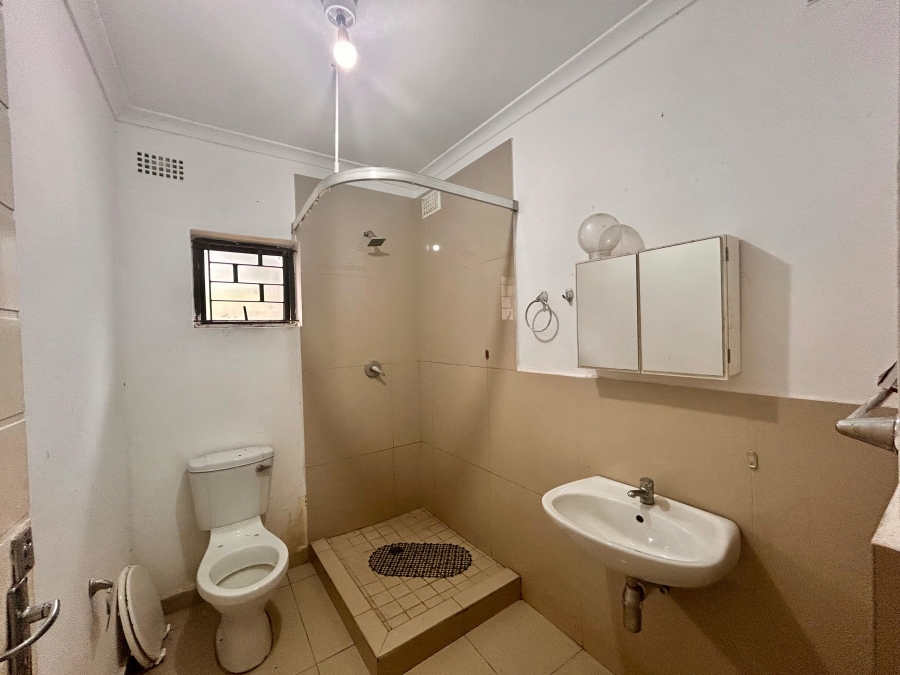 9 Bedroom Property for Sale in Carsdale KwaZulu-Natal