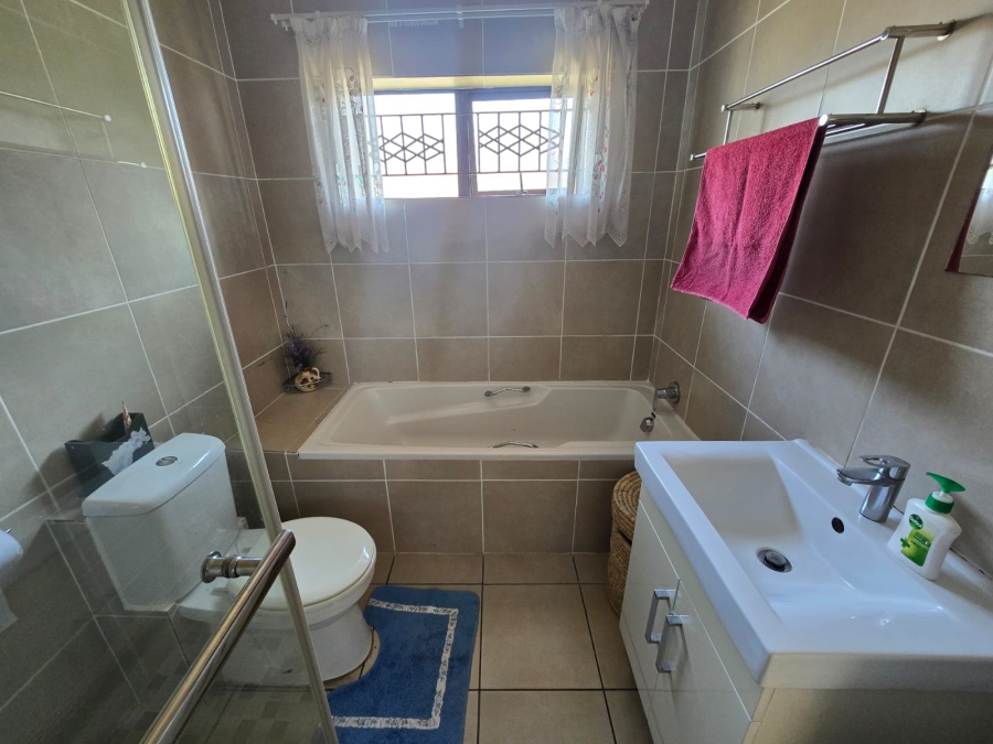 3 Bedroom Property for Sale in Gingindlovu KwaZulu-Natal