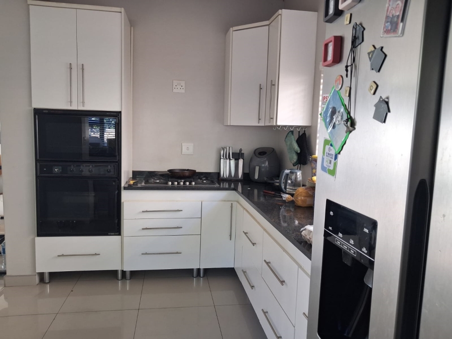 5 Bedroom Property for Sale in Palm Lakes Estate KwaZulu-Natal