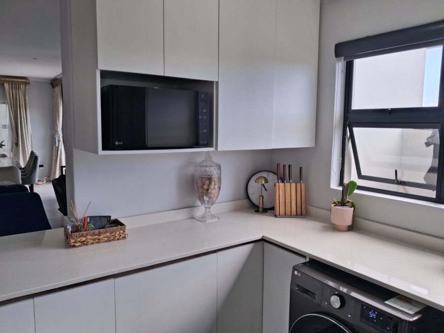 3 Bedroom Property for Sale in Palm Lakes Estate KwaZulu-Natal