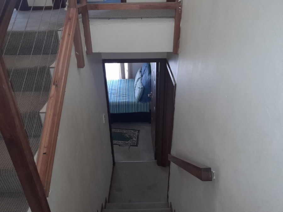 4 Bedroom Property for Sale in Amanzimtoti KwaZulu-Natal