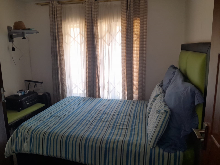 4 Bedroom Property for Sale in Amanzimtoti KwaZulu-Natal