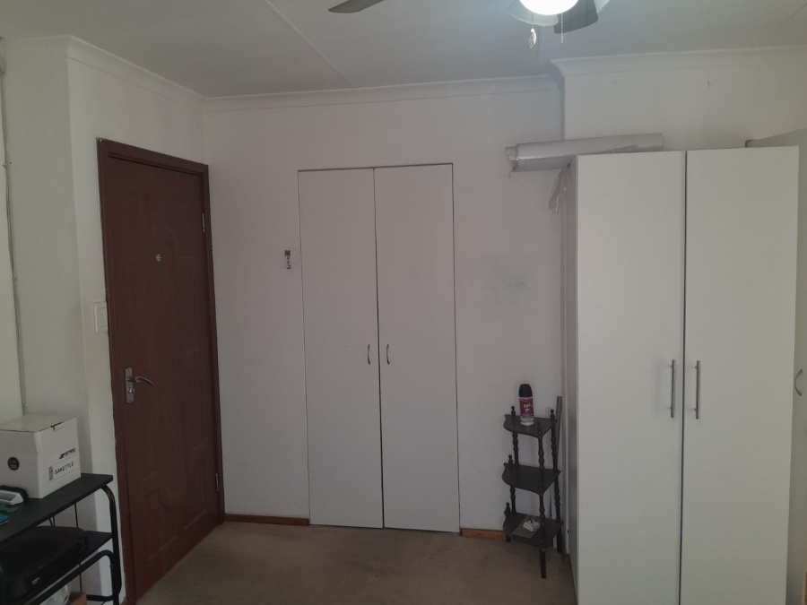 4 Bedroom Property for Sale in Amanzimtoti KwaZulu-Natal