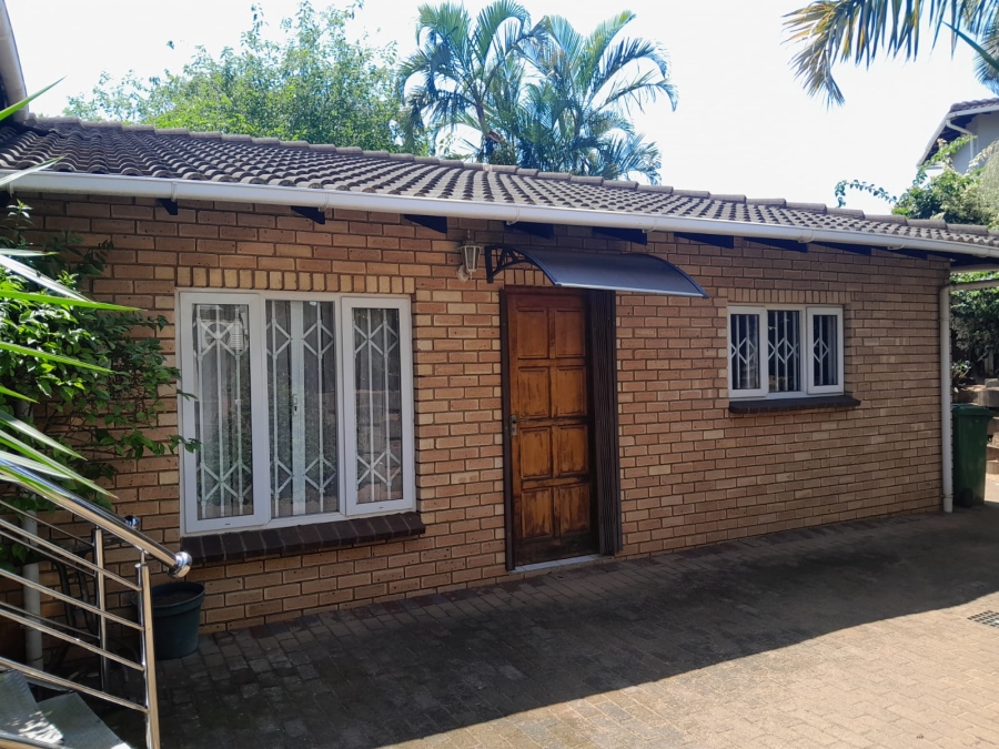 4 Bedroom Property for Sale in Amanzimtoti KwaZulu-Natal