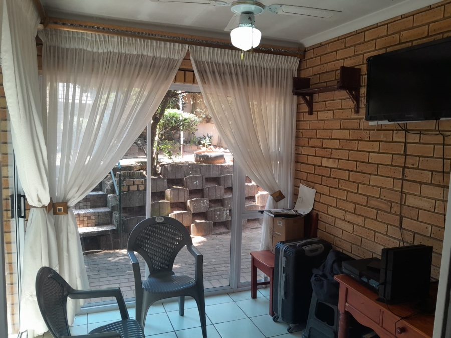 4 Bedroom Property for Sale in Amanzimtoti KwaZulu-Natal