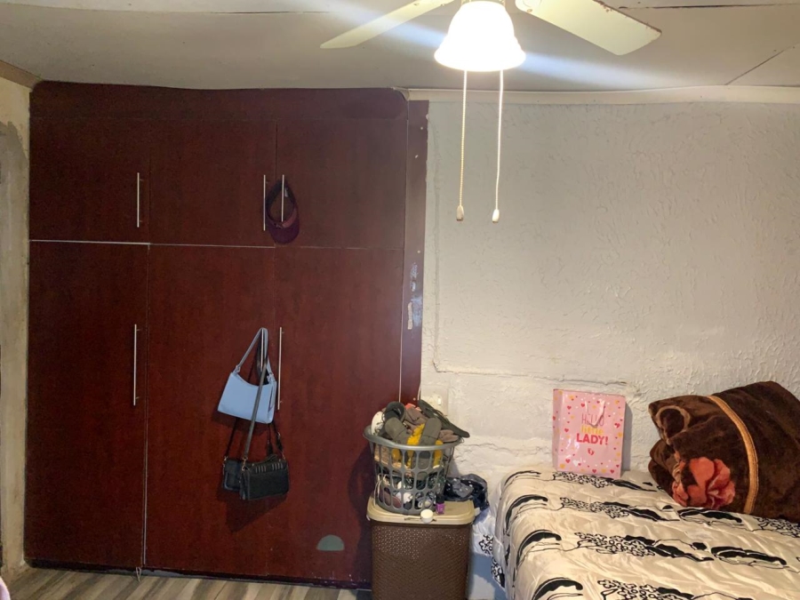 2 Bedroom Property for Sale in Madadeni KwaZulu-Natal