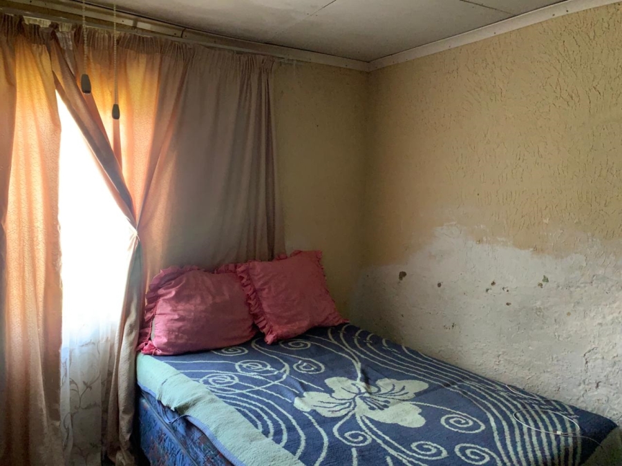 2 Bedroom Property for Sale in Madadeni KwaZulu-Natal