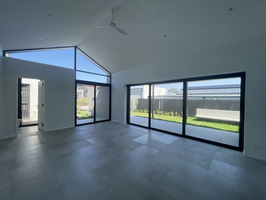 4 Bedroom Property for Sale in Elaleni Coastal Forest Estate KwaZulu-Natal