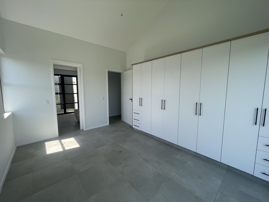 4 Bedroom Property for Sale in Elaleni Coastal Forest Estate KwaZulu-Natal