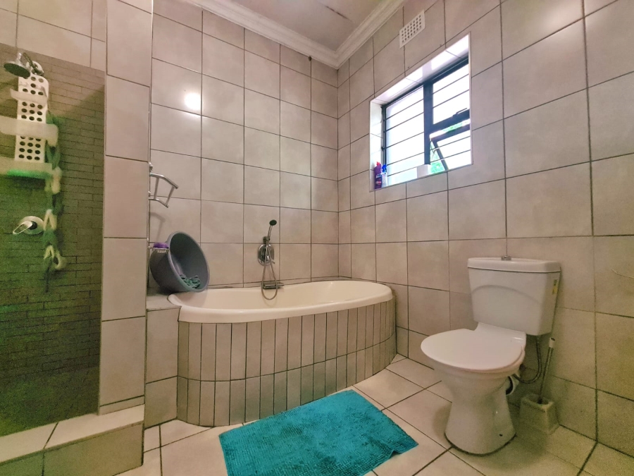 4 Bedroom Property for Sale in Mandeni KwaZulu-Natal