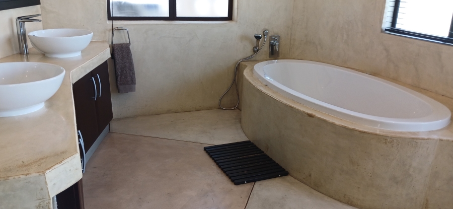 4 Bedroom Property for Sale in Zinkwazi Beach KwaZulu-Natal