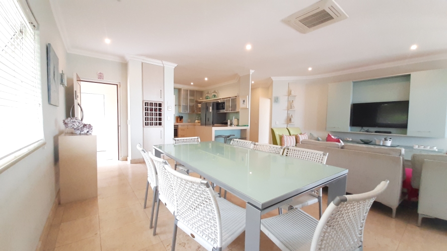 To Let 4 Bedroom Property for Rent in Ballito Central KwaZulu-Natal