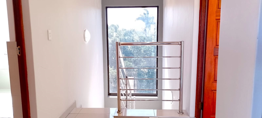 5 Bedroom Property for Sale in Palm Lakes Estate KwaZulu-Natal