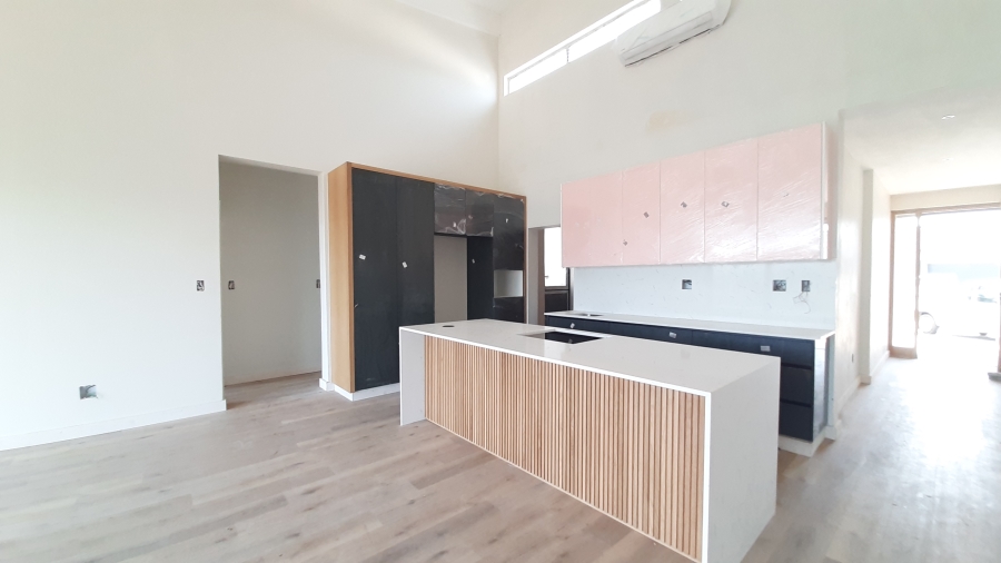 4 Bedroom Property for Sale in New Salt Rock City KwaZulu-Natal