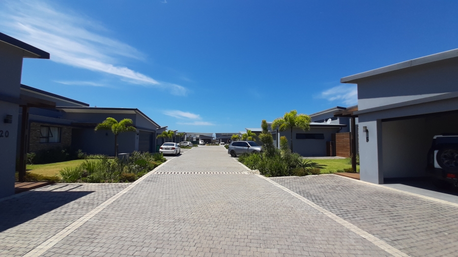 4 Bedroom Property for Sale in New Salt Rock City KwaZulu-Natal