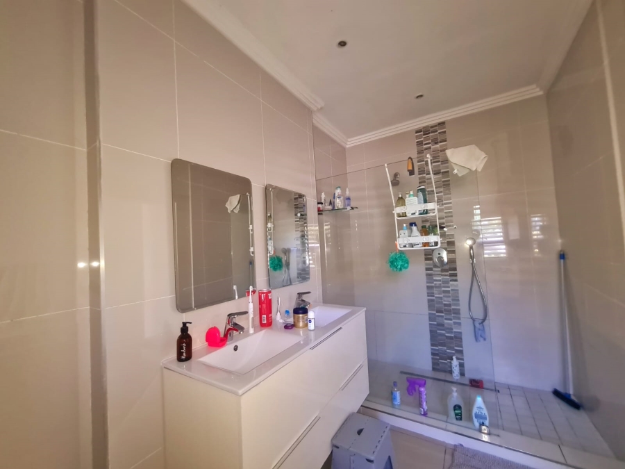 4 Bedroom Property for Sale in Palm Lakes Estate KwaZulu-Natal