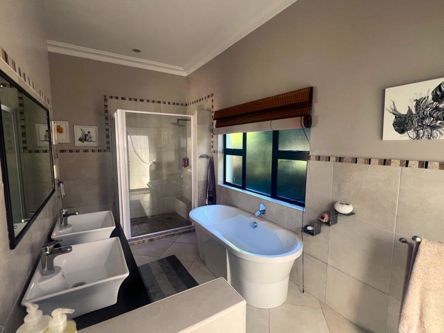 3 Bedroom Property for Sale in Zini River Estate KwaZulu-Natal