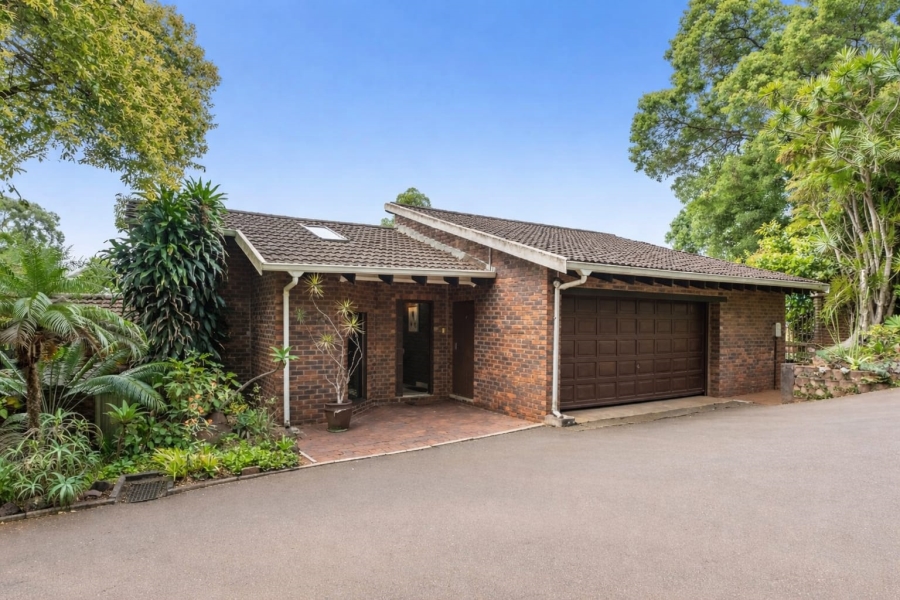 4 Bedroom Property for Sale in Kloof KwaZulu-Natal