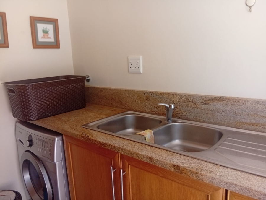 4 Bedroom Property for Sale in Kloof KwaZulu-Natal