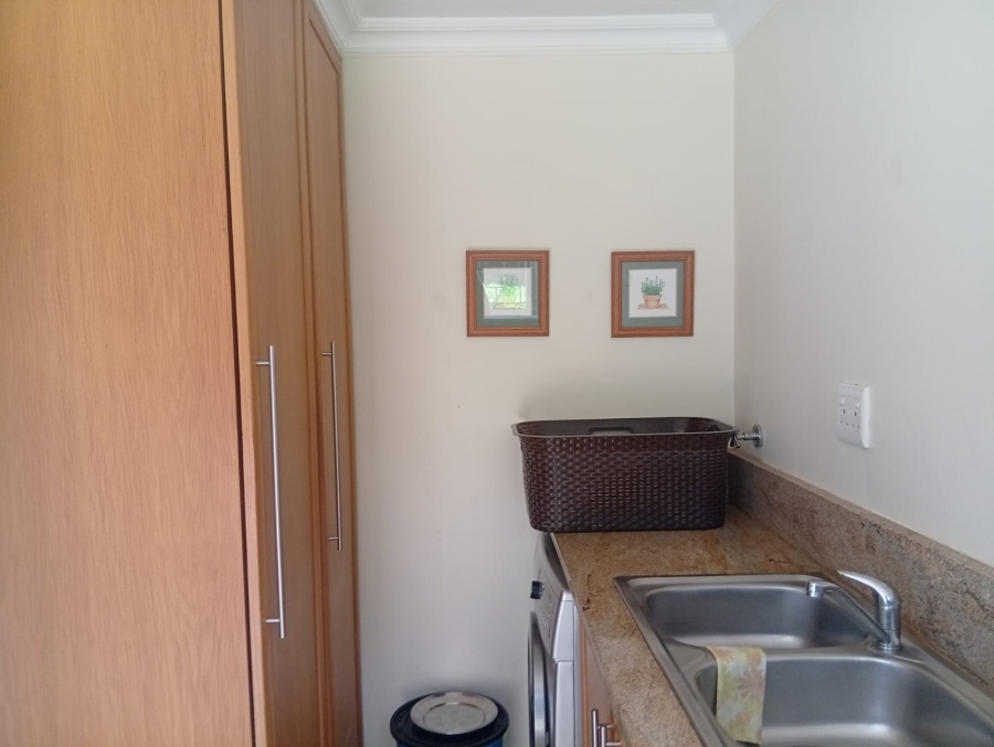 4 Bedroom Property for Sale in Kloof KwaZulu-Natal