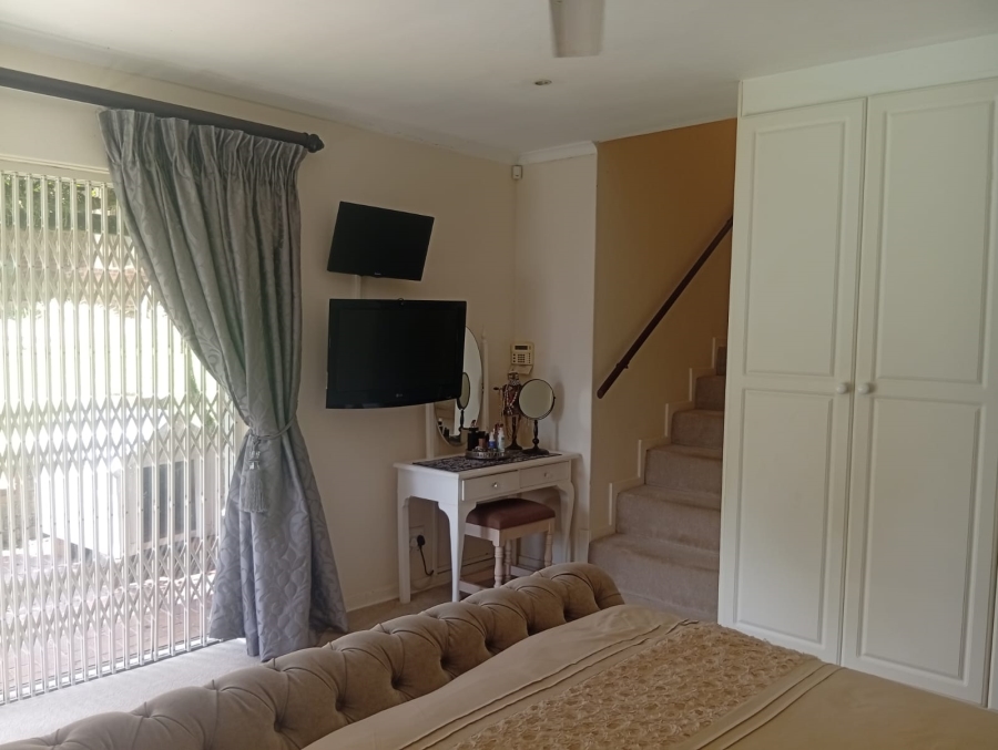 4 Bedroom Property for Sale in Kloof KwaZulu-Natal