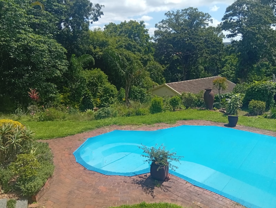 4 Bedroom Property for Sale in Kloof KwaZulu-Natal