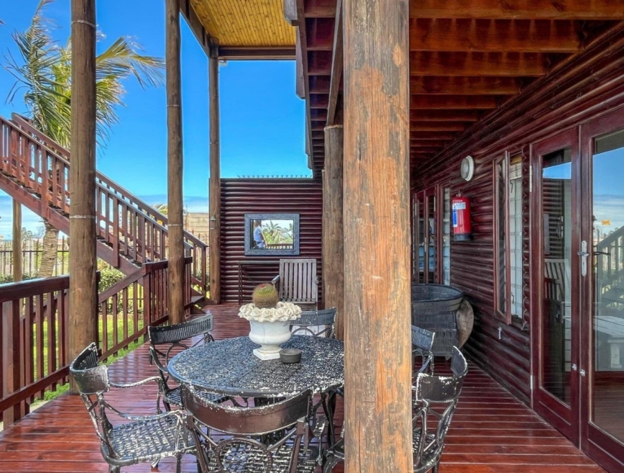 3 Bedroom Property for Sale in Tinley Manor KwaZulu-Natal