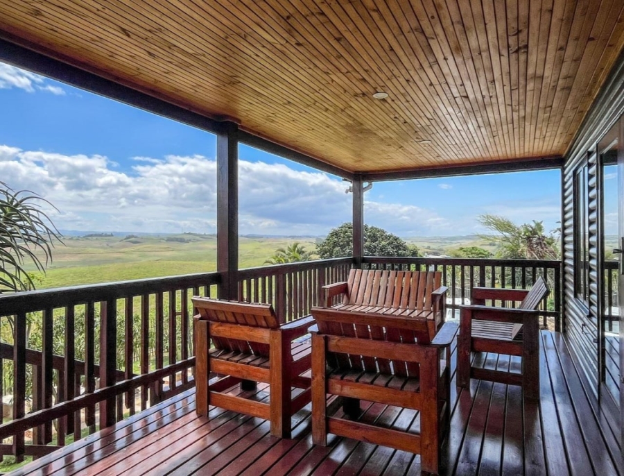 3 Bedroom Property for Sale in Tinley Manor KwaZulu-Natal