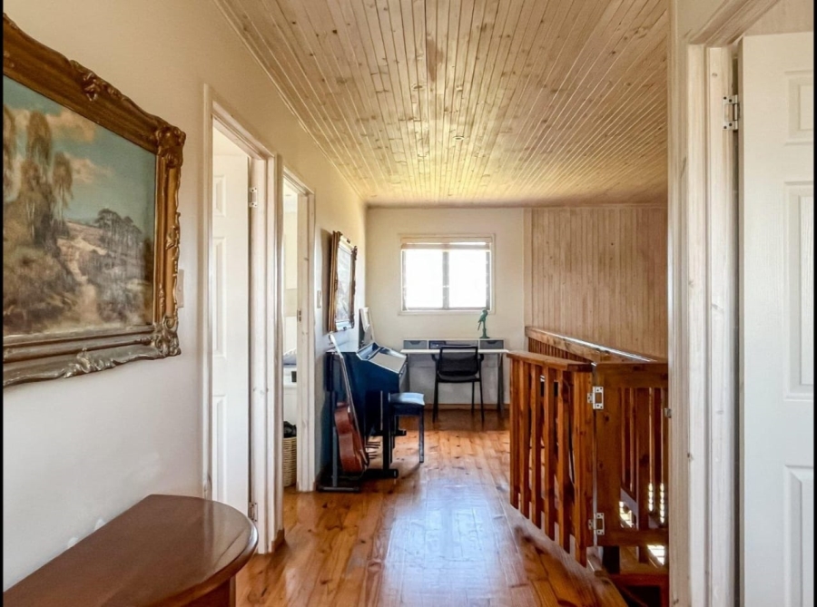 3 Bedroom Property for Sale in Tinley Manor KwaZulu-Natal