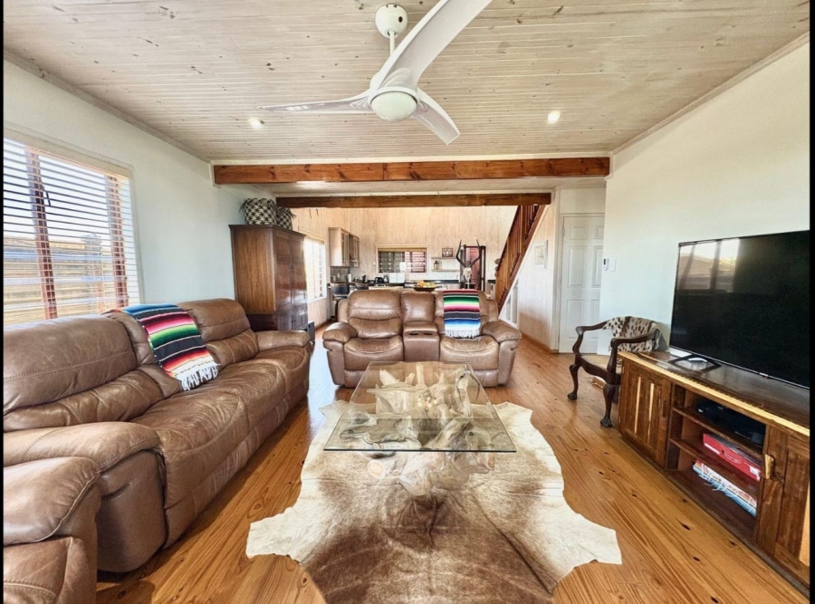 3 Bedroom Property for Sale in Tinley Manor KwaZulu-Natal