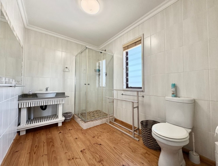 3 Bedroom Property for Sale in Tinley Manor KwaZulu-Natal