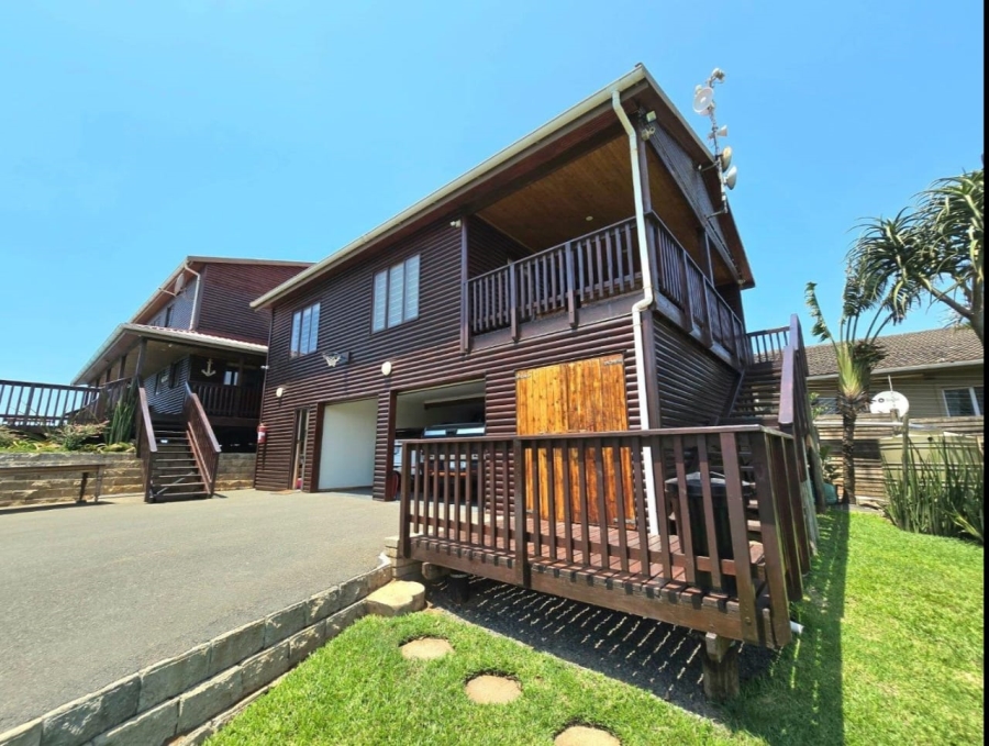 3 Bedroom Property for Sale in Tinley Manor KwaZulu-Natal