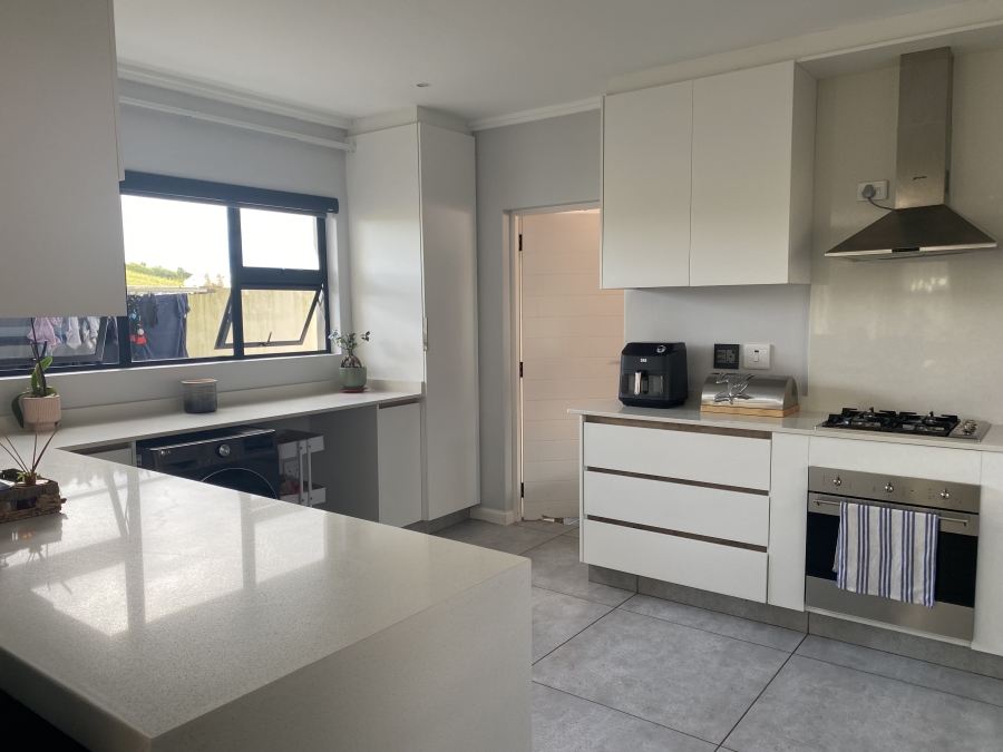 3 Bedroom Property for Sale in Palm Lakes Estate KwaZulu-Natal