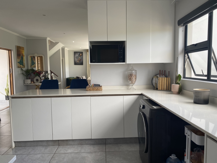 3 Bedroom Property for Sale in Palm Lakes Estate KwaZulu-Natal