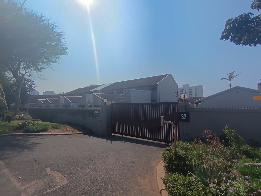 2 Bedroom Property for Sale in Umhlanga KwaZulu-Natal