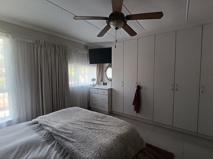 2 Bedroom Property for Sale in Umhlanga KwaZulu-Natal