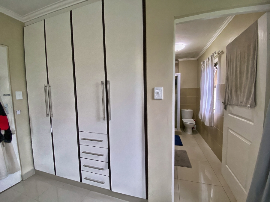 3 Bedroom Property for Sale in Westbrook KwaZulu-Natal