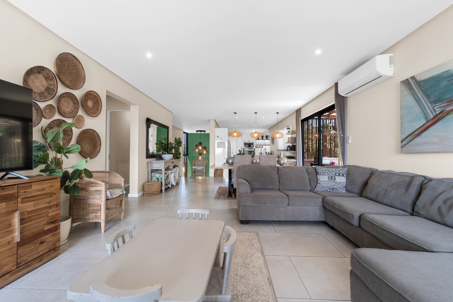 5 Bedroom Property for Sale in Dunkirk Estate KwaZulu-Natal