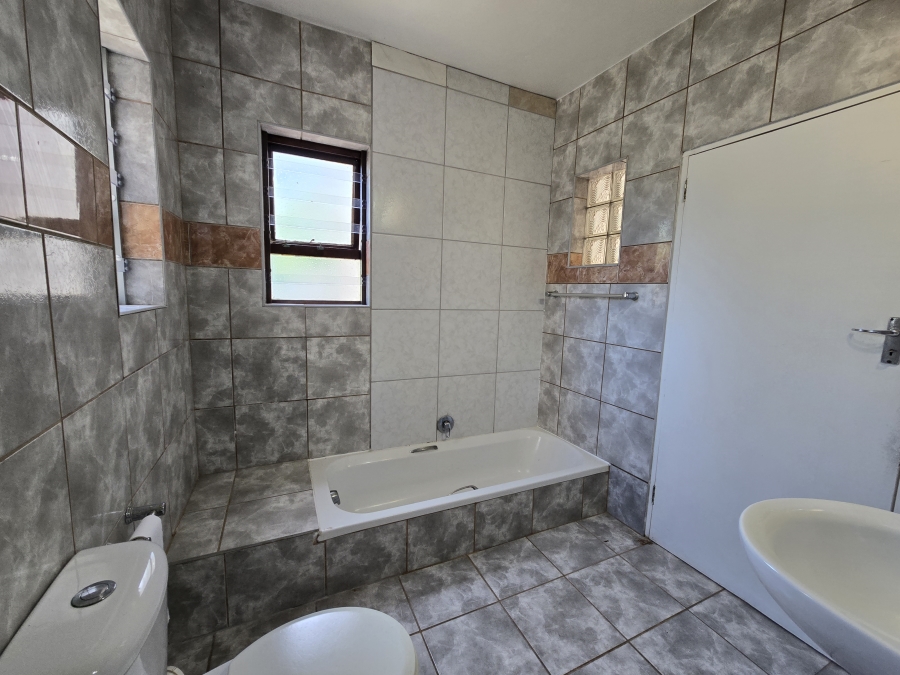 2 Bedroom Property for Sale in Shakas Rock KwaZulu-Natal