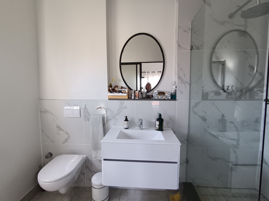 To Let 2 Bedroom Property for Rent in Izinga Estate KwaZulu-Natal