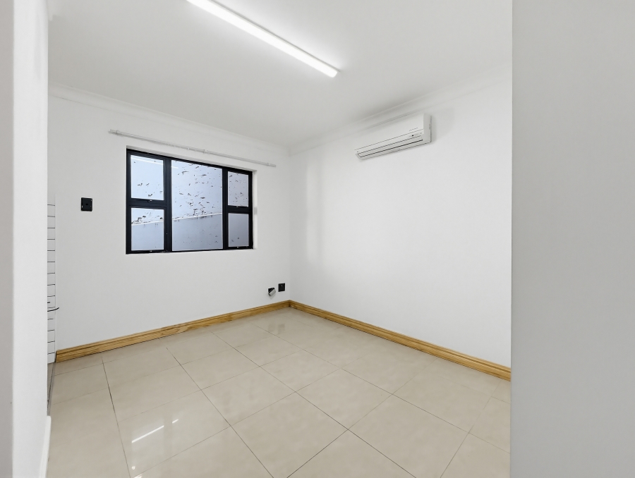 4 Bedroom Property for Sale in Dunkirk Estate KwaZulu-Natal