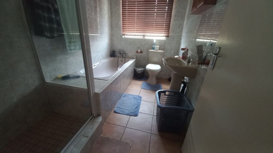 To Let 3 Bedroom Property for Rent in Birdswood KwaZulu-Natal