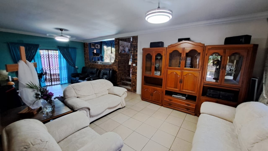 4 Bedroom Property for Sale in Meer En See KwaZulu-Natal